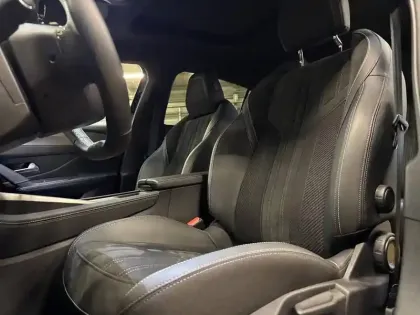 Photo 36 Peugeot 308  Electrique 54 kWh 156ch