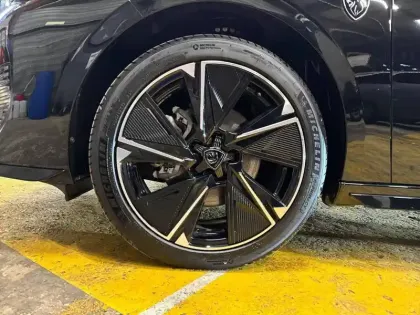 Photo 20 Peugeot 308  Electrique 54 kWh 156ch