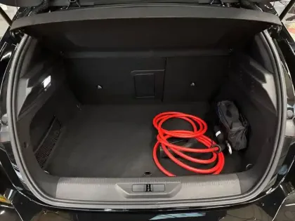 Photo 28 Peugeot 308  Electrique 54 kWh 156ch