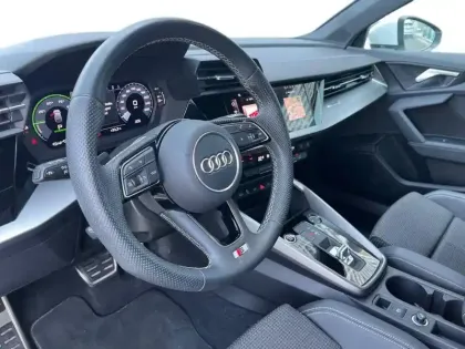 Photo 54 Audi A3  Sportback 40 TFSIe 204 S tronic 6