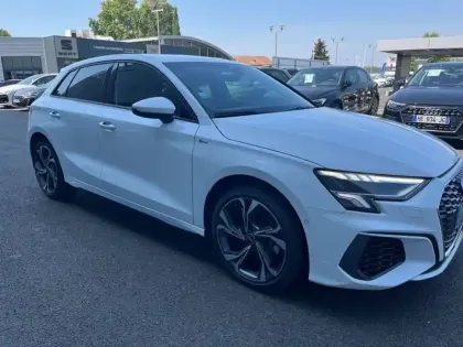 Photo 71 Audi A3  Sportback 40 TFSIe 204 S tronic 6