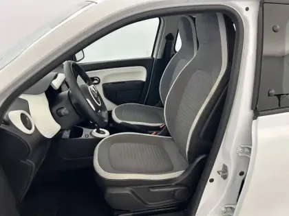 Photo 17 Renault Twingo  III E-Tech