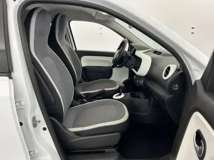 Photo 22 Renault Twingo  III E-Tech