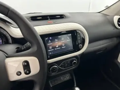 Photo 20 Renault Twingo  III E-Tech