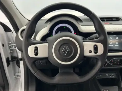 Photo 114 Renault Twingo  III E-Tech
