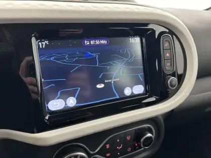 Photo 130 Renault Twingo  III E-Tech