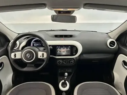 Photo 33 Renault Twingo  III E-Tech