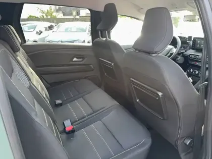 Photo 31 Dacia Jogger  Hybrid 140 5 places