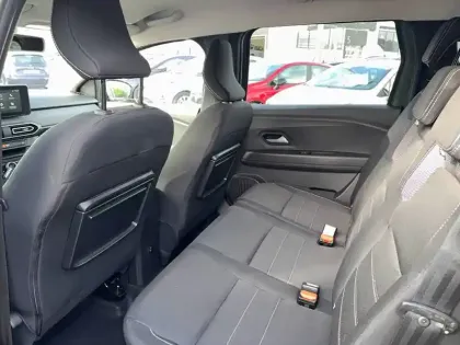 Photo 27 Dacia Jogger  Hybrid 140 5 places