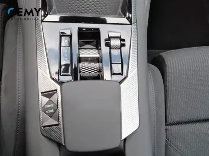 Photo 15 DS DS 4 N°4 E-Tense