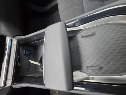 Photo 34 Renault Austral  E-Tech hybrid 200