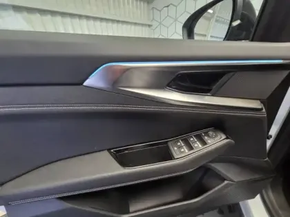 Photo 17 Renault Austral  E-Tech hybrid 200