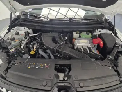 Photo 14 Renault Austral  E-Tech hybrid 200