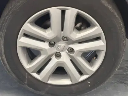 Photo 27 Dacia Sandero  ECO-G 100 - 22