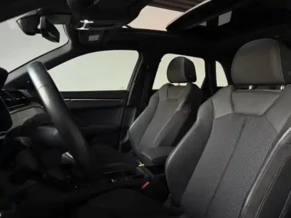 Photo 15 Audi Q3  45 TFSIe 245 ch S tronic 6