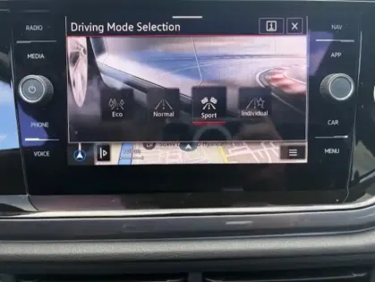 Photo 11 Volkswagen Polo  2.0 TSI 207 S&S DSG7