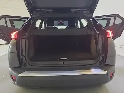 Photo 27 Peugeot 2008  Electrique 136 ch