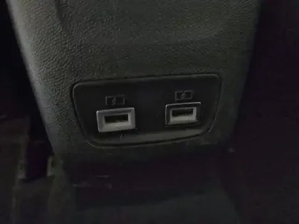 Photo 40 Peugeot 2008  Electrique 136 ch