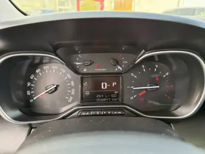 Photo 9 Citroën C3 Aircross  BlueHDi 120 S&S EAT6