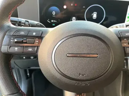 Photo 16 Hyundai Tucson  1.6 T-GDI 215 Hybrid BVA6