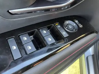 Photo 14 Hyundai Tucson  1.6 T-GDI 215 Hybrid BVA6