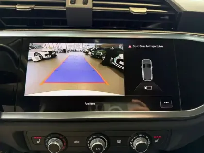 Photo 13 Audi Q3  35 TFSI 150 ch