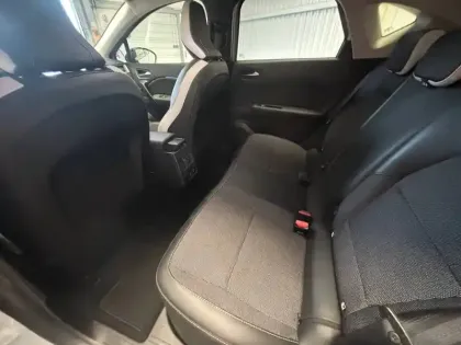 Photo 11 Renault Captur  E-Tech 145 - 21