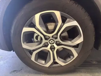 Photo 23 Renault Captur  E-Tech 145 - 21