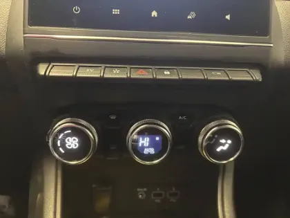 Photo 28 Renault Captur  E-Tech 145 - 21