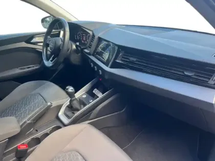 Photo 8 Audi A1  Sportback 30 TFSI 116 ch BVM6