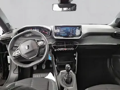 Photo 27 Peugeot 2008  PureTech 100 S&S BVM6