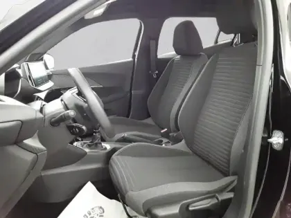 Photo 30 Peugeot 2008  PureTech 100 S&S BVM6