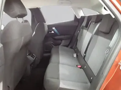 Photo 31 Citroën C4 e- 136 ch Automatique