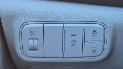 Photo 50 Hyundai Bayon  1.0 T-GDi 100 Hybrid 48V