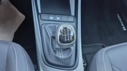 Photo 54 Hyundai Bayon  1.0 T-GDi 100 Hybrid 48V