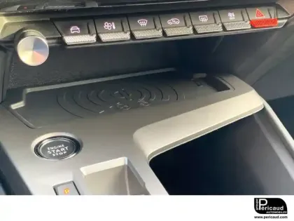 Photo 16 Peugeot 308  Hybrid 136 e-DCS6