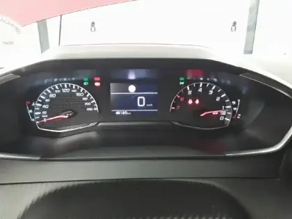 Photo 9 Peugeot 2008  BlueHDi 110 S&S BVM6