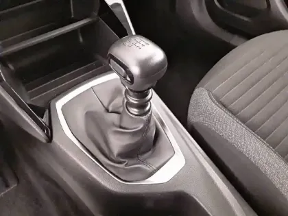 Photo 13 Peugeot 2008  BlueHDi 110 S&S BVM6