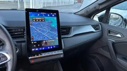 Photo 11 Renault Symbioz  E-Tech full hybrid 145