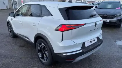 Photo 1 Renault Symbioz  E-Tech full hybrid 145