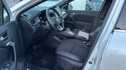 Photo 8 Renault Symbioz  E-Tech full hybrid 145