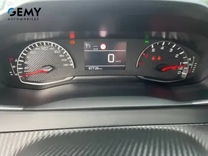 Photo 13 Peugeot 208  PureTech 100 S&S BVM6