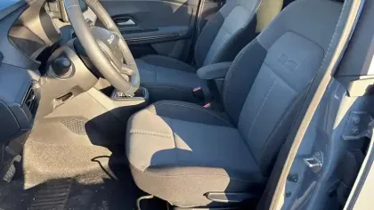 Photo 13 Dacia Jogger  Hybrid 140 5 places