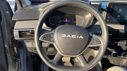 Photo 10 Dacia Jogger  Hybrid 140 5 places