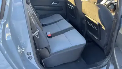 Photo 15 Dacia Jogger  Hybrid 140 5 places