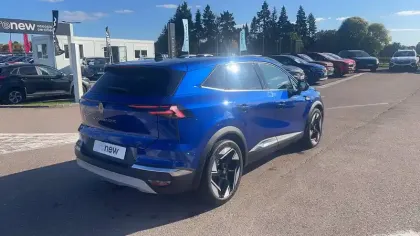 Photo 4 Renault Symbioz  E-Tech full hybrid 145