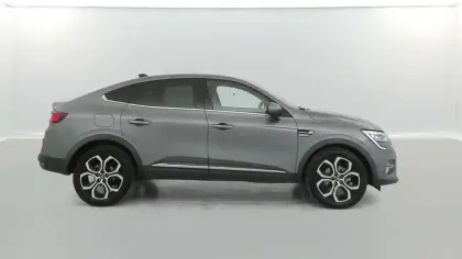 Photo 14 Renault Arkana  E-Tech hybride 145 - 22