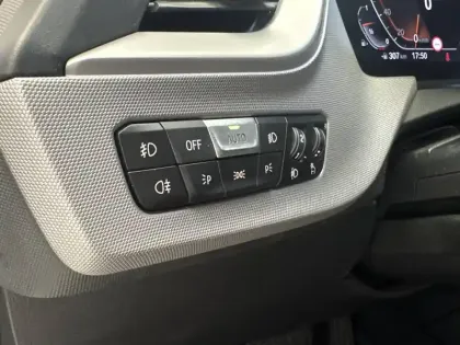 Photo 24 BMW Serie 1 118i 136 ch DKG7