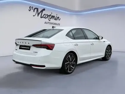 Photo 34 Skoda Octavia  1.5 TSI Hybrid 150 ch ACT DSG7