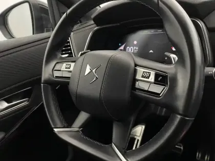 Photo 28 DS DS 7  Hybride Rechargeable E-Tense 300 EAT8 4x4